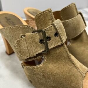 Ilana Suede Italian Made Buckle Open Toe Heel Size 8